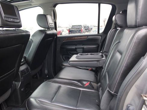 Used 2013 Nissan Armada Platinum image 27