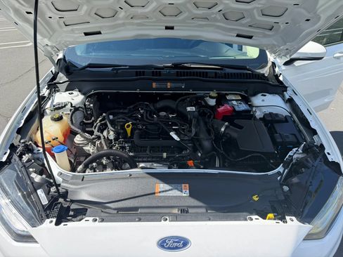 Used 2019 Ford Fusion SE image 26