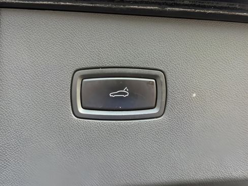Used 2020 Porsche Cayenne Turbo AWD/4WD image 9