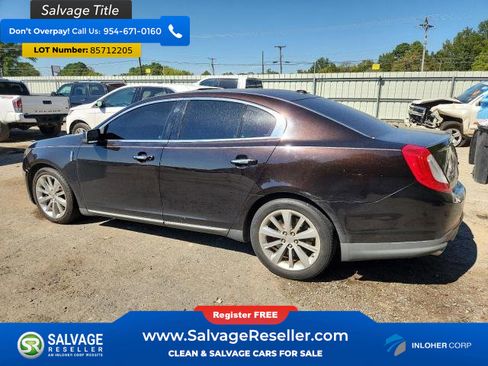 Used 2013 Lincoln MKS FWD image 3