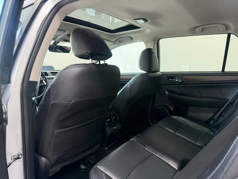 Used 2018 Subaru Outback 2.5i Limited AWD/4WD image 20