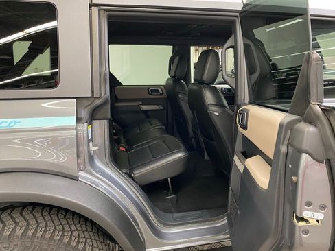 Used 2023 Ford Bronco Wildtrak image 12