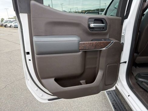 Used 2019 GMC Sierra 1500 Denali w/ Denali Ultimate Package AWD/4WD image 16