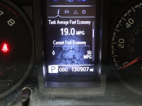 Used 2021 Toyota Tacoma SR w/ SR Convenience Package image 35