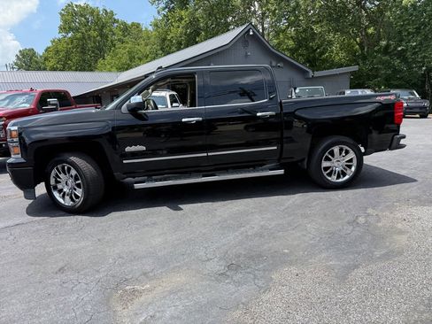 Used 2015 Chevrolet Silverado 1500 High Country w/ High Country Premium Package image 31