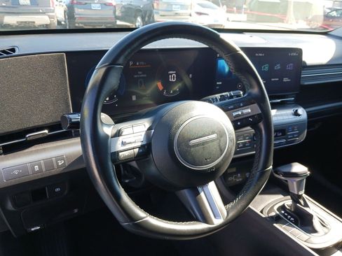 Used 2024 Hyundai Kona SEL image 17