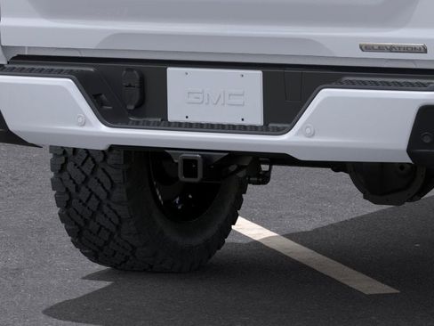 New 2026 GMC Canyon Elevation RWD image 14