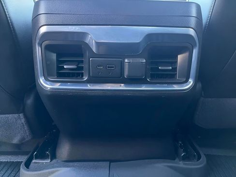 Used 2021 Chevrolet Silverado 1500 High Country w/ Z71 Off-Road Package image 22