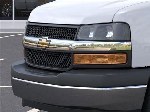 New 2026 Chevrolet Express 2500 w/ Driver Convenience Package RWD image 14