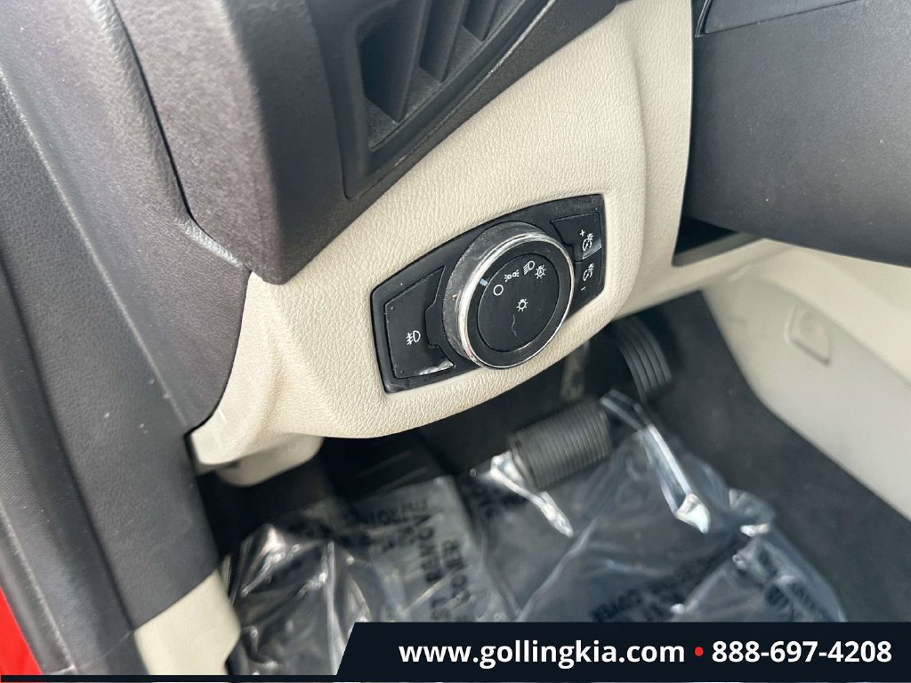 Used 2016 Ford Transit Connect Titanium FWD image 21