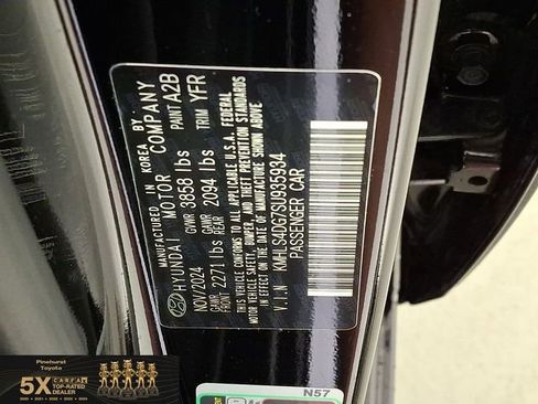 Certified 2025 Hyundai Elantra SEL FWD image 34