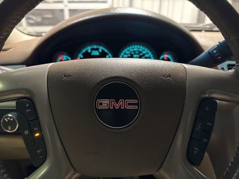 Used 2014 GMC Sierra 2500 SLT w/ Suspension Package, Off-Road AWD/4WD image 12