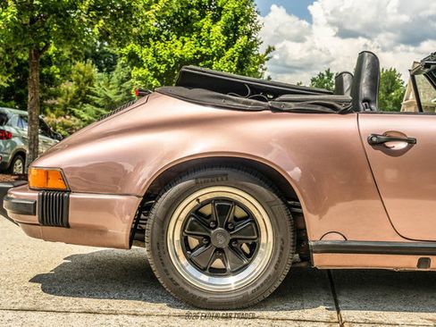 Used 1988 Porsche 911 Carrera RWD image 8