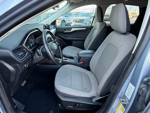 Used 2022 Ford Escape SE w/ SE Sport Appearance Package image 12