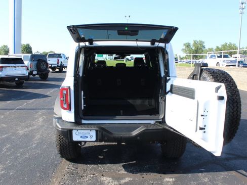 New 2025 Ford Bronco Badlands AWD/4WD image 9
