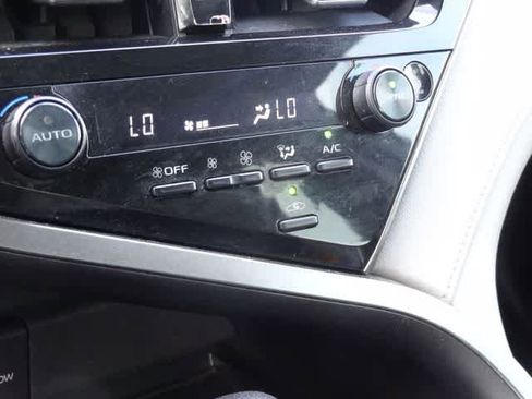 Used 2023 Toyota Camry LE FWD image 23