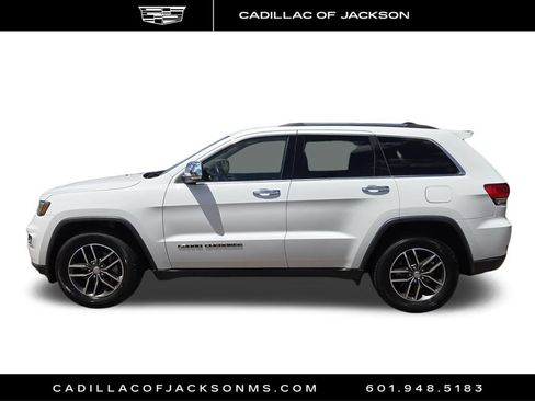 Used 2017 Jeep Grand Cherokee Limited w/ Luxury Group II RWD image 25