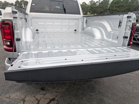 New 2026 RAM 2500 Tradesman AWD/4WD image 24