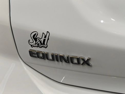 Used 2024 Chevrolet Equinox LT FWD image 43