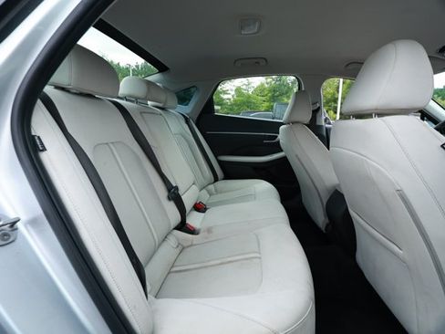 Used 2025 Hyundai Sonata SEL FWD image 27