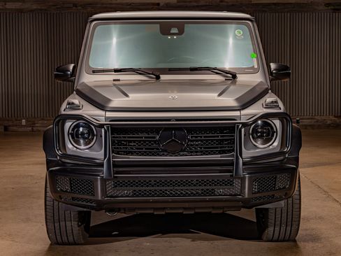 Used 2022 Mercedes-Benz G 550 image 2