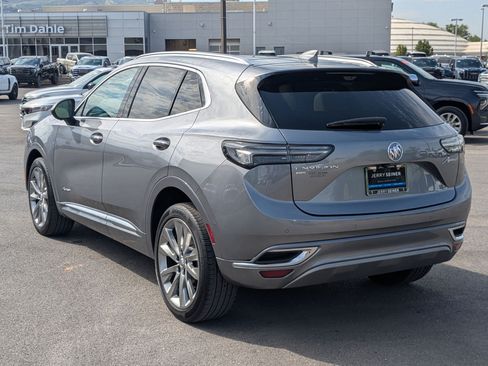 Certified 2022 Buick Envision Avenir w/ Technology Package II AWD/4WD image 4