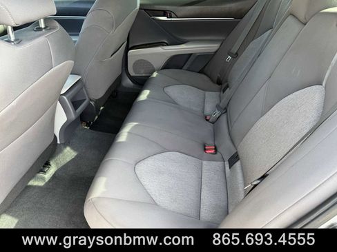 Used 2022 Toyota Camry LE image 29