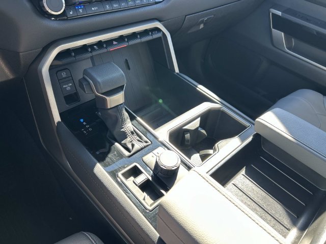 Used 2026 Toyota Tundra Limited AWD/4WD image 29