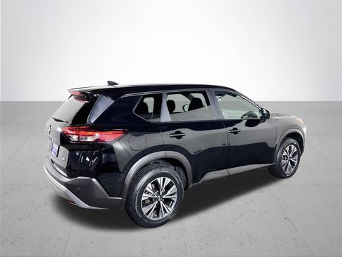 Used 2023 Nissan Rogue SV FWD image 6