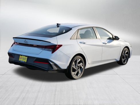 Certified 2025 Hyundai Elantra Sport image 7