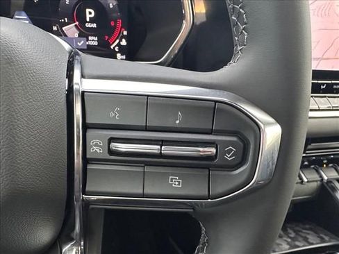 New 2026 GMC Canyon Elevation w/ Convenience Package image 29