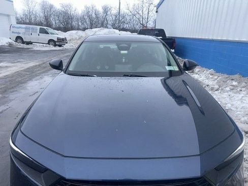 Used 2024 Honda Accord EX image 3