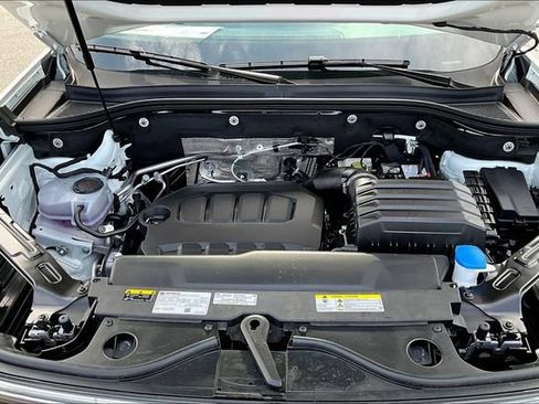 New 2026 Volkswagen Atlas SE FWD image 12