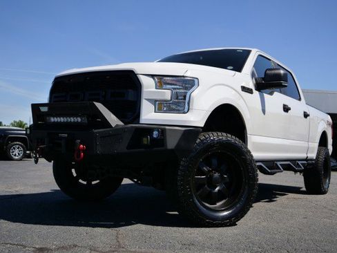 Used 2017 Ford F150 XL w/ Equipment Group 101A Mid AWD/4WD image 54