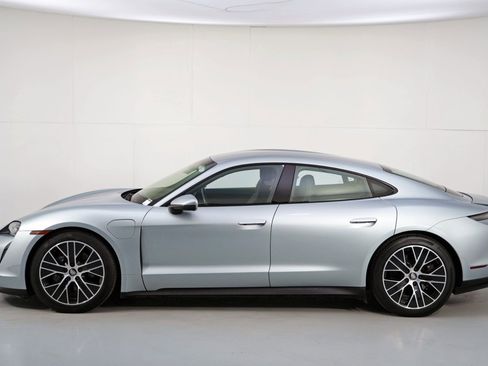 Used 2021 Porsche Taycan image 48