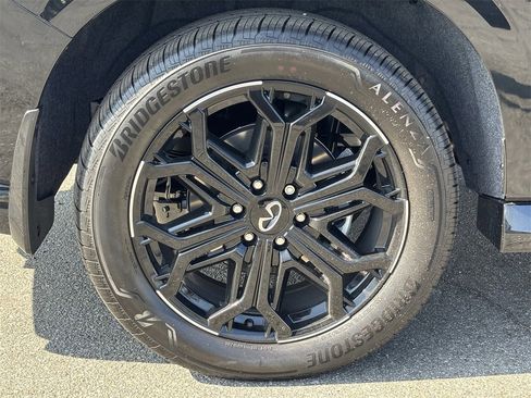 New 2026 INFINITI QX80 4WD w/ Sport Exterior Package image 7