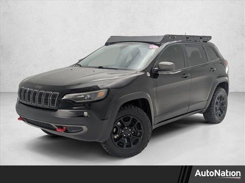 Used 2020 Jeep Cherokee Trailhawk image 1