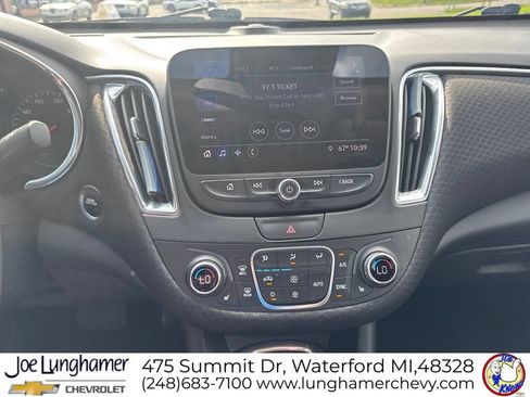 Used 2019 Chevrolet Malibu LT w/ Driver Confidence Package II FWD image 15