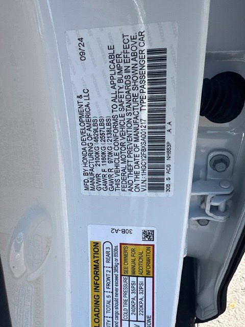 Used 2025 Honda Accord Touring image 9