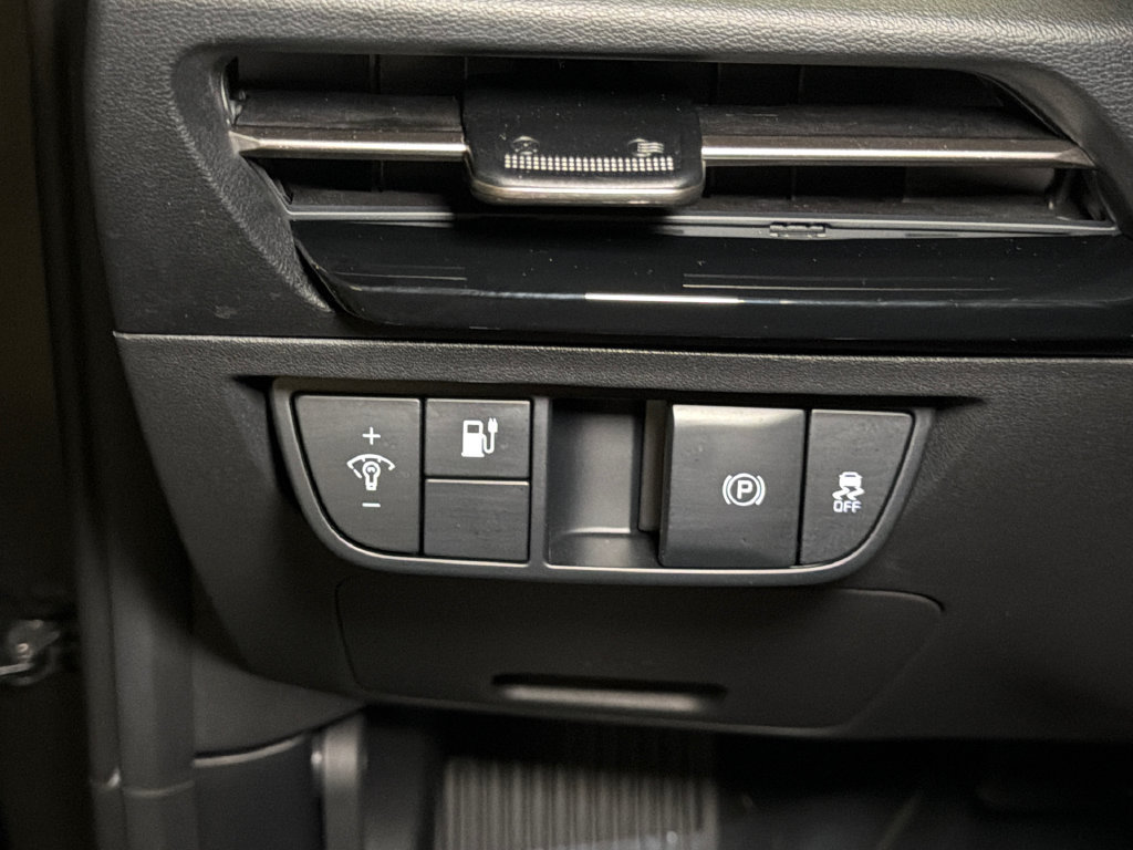Certified 2025 Kia EV6 Light AWD/4WD image 21