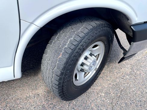 Used 2019 Chevrolet Express 3500 w/ Power Convenience Package image 27