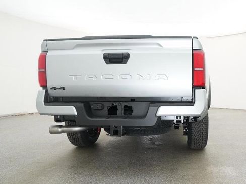 New 2026 Toyota Tacoma TRD Off-Road AWD/4WD image 20