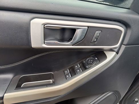 Used 2021 Ford Explorer XLT w/ Equipment Group 202A image 22