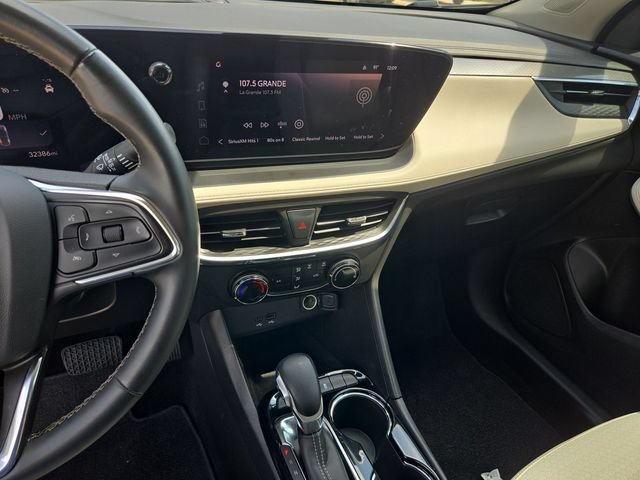 Used 2025 Buick Encore GX Preferred FWD image 11