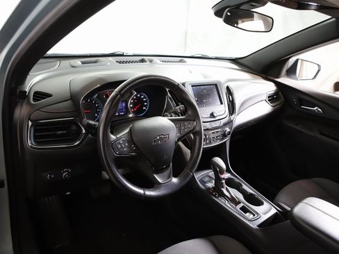 Used 2022 Chevrolet Equinox RS image 12