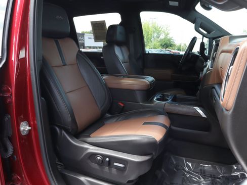 Used 2022 Chevrolet Silverado 3500 High Country AWD/4WD image 30