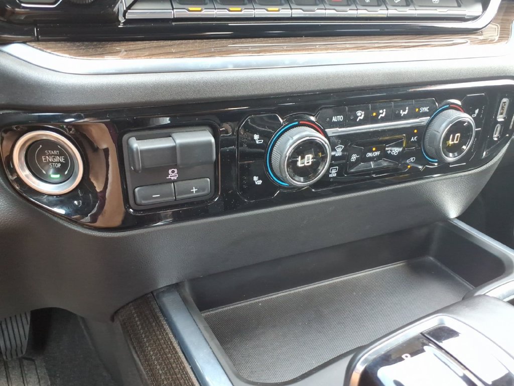Used 2022 Chevrolet Silverado 1500 LT Trail Boss w/ LT Trail Boss Premium Package AWD/4WD image 28