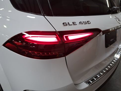 New 2026 Mercedes-Benz GLE 450 4MATIC image 35