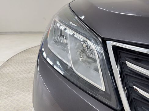 Used 2014 Chevrolet Traverse LT AWD/4WD image 23
