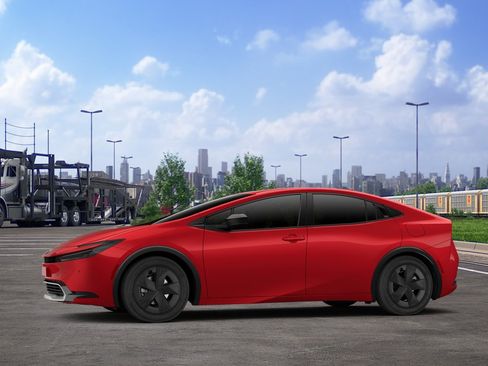 New 2027 Toyota Prius Plug-In Hybrid FWD image 3